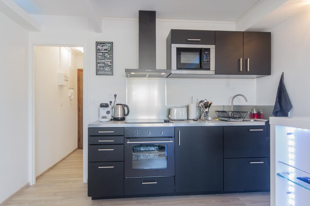 Sweethome Dijon - Black & White Exterior foto